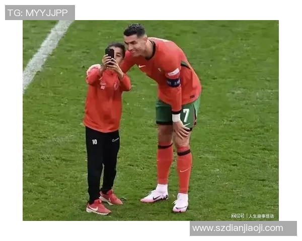 足球明星私下聚会打牌揭秘幕后趣事与友谊瞬间